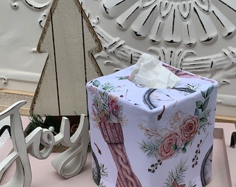 Shabby chic Christmas/pink linen reversible tissue box cover