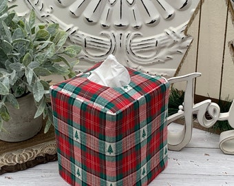 Christmas tree plaid/Poinsettia reversible tissue box cover