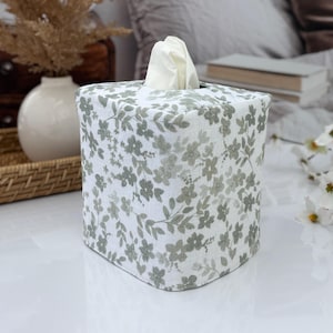 Sage green flowers and seaglass linen reversible tissue box cover