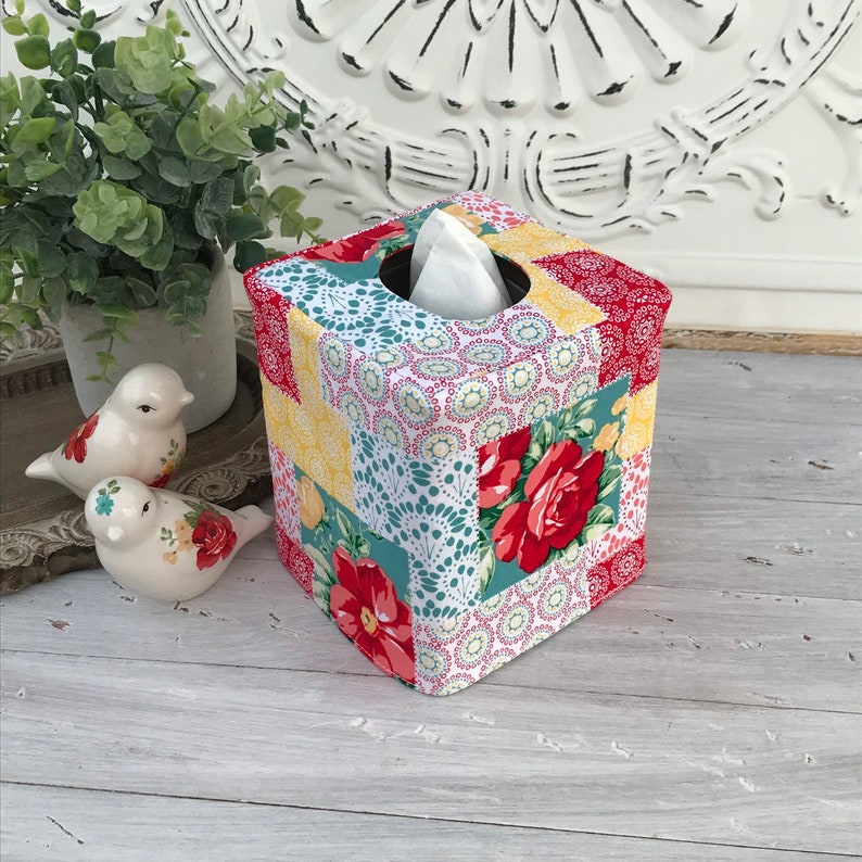 Vintage Floral Patchwork Reversible Tissue Box Cover - Etsy