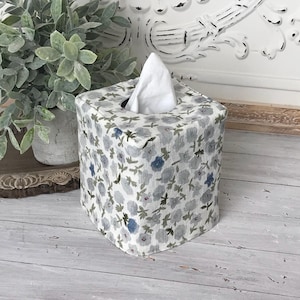 Blue and gray flower linen reversible tissue box cover