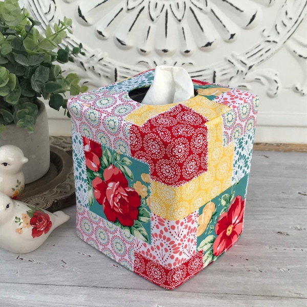 Vintage Floral patchwork reversible tissue box cover