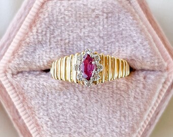 DAZZLING 10K Ribbed Gold Ring with .25 Carat Marquise Pink Ruby and 8 Diamonds, Size 6