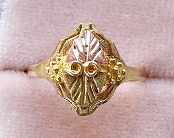 ENCHANTING Vintage 10K Black Hills Gold Ring With Pink-Rose Gold and Green Gold, Size 7