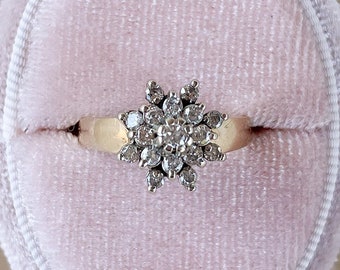 ENCHANTING Vintage 9ct Gold Diamond Flower Rosette Ring, Circa ‘50s England, Size 7