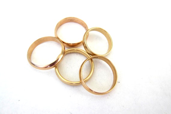 5 Solid Yellow Gold Rings -14K & 18 K ,Various Si… - image 3