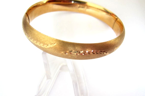 14K Solid Yellow Gold  Leaf Bangle,11mm,13.8 Grams - image 1