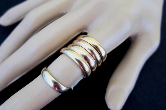 5 Solid Yellow Gold Rings -14K & 18 K ,Various Si… - image 7