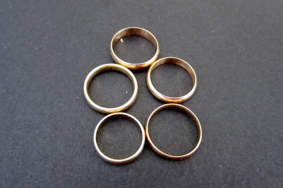 5 Solid Yellow Gold Rings -14K & 18 K ,Various Si… - image 9