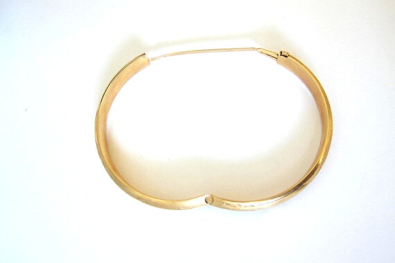 14K Solid Yellow Gold Floral Bangle,9mm,10.6 Grams - image 4