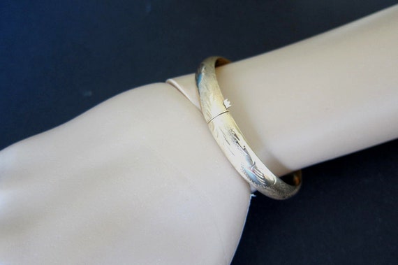 14K Solid Yellow Gold Floral Bangle,9mm,10.6 Grams - image 6