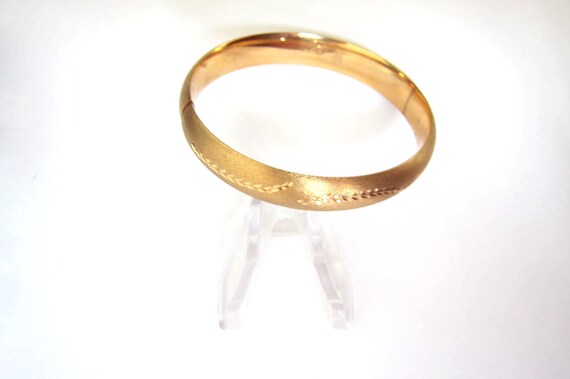 14K Solid Yellow Gold  Leaf Bangle,11mm,13.8 Grams - image 2