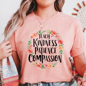 Lehrer TShirt Freundlichkeit macht einen Unterschied T-Shirt Positive Nachricht Tee Inspiration Zitat Shirt Art Geschenk Anti-Mobbing-T-Shirt