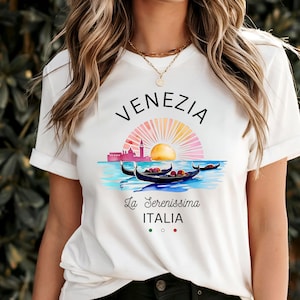 Venice Italy T-shirt Venice Gift Tee Italian Shirt for Europe Trip Tee Venice Souvenir Venezia Gondola TShirt