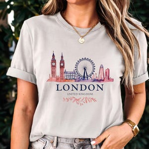 London Tshirt City Travel Tee London UK Tee England Landmark Tee British City T-Shirt London Souvenir Tee UK Tee London Skyline Art