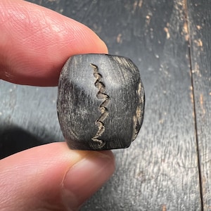 Hand Carved Ox Horn Smashan Chitta Skull Spacer Bead – Tibetan Buddhist Mala Separator – Unique Vintage Amulet Bead image 3