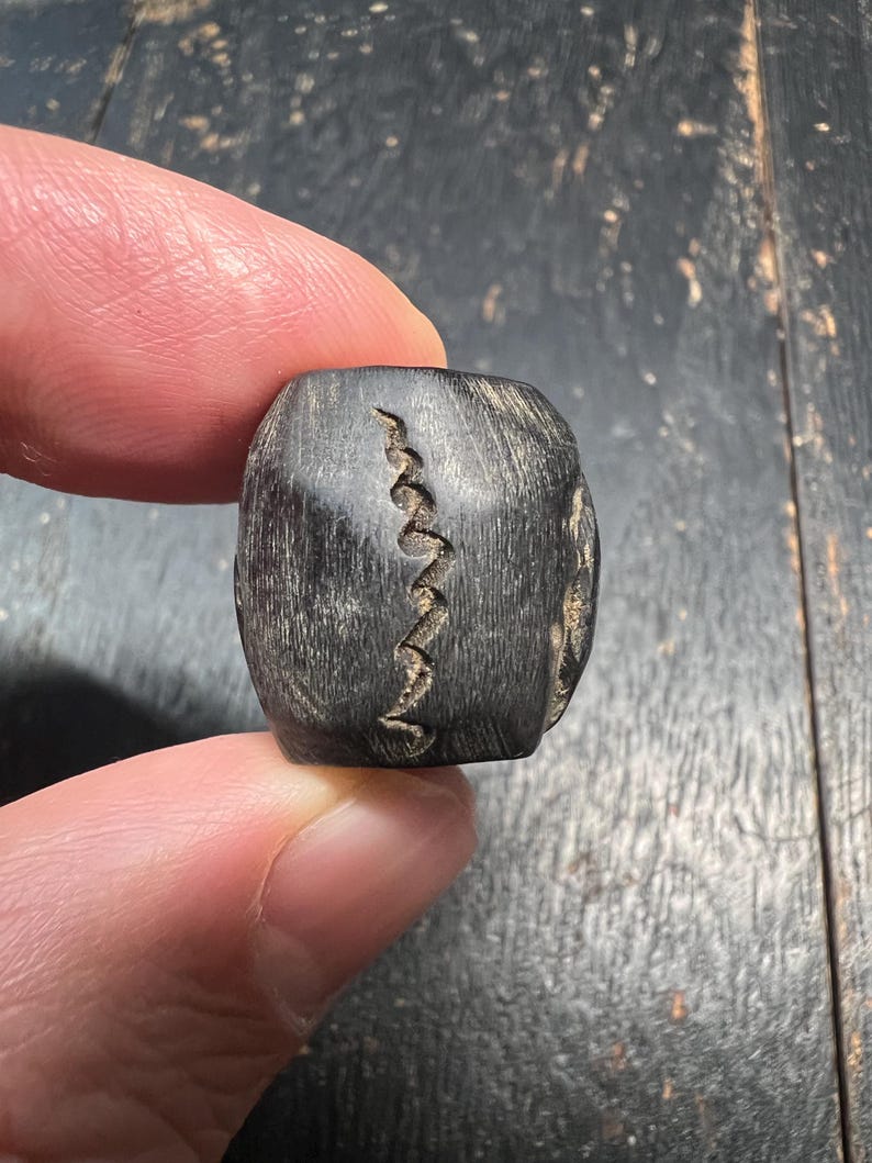 Hand Carved Ox Horn Smashan Chitta Skull Spacer Bead – Tibetan Buddhist Mala Separator – Unique Vintage Amulet Bead image 3