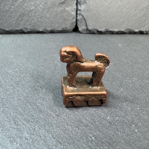 Vintage Fabelwesen Siegel aus Messing - Mini Stempel Schutzgeschöpf - rustikales asiatisches Amulett - kleiner Sammler Talisman