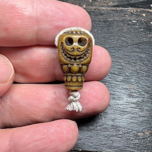 Tibetan Yak Bone Skull Guru Bead – Hand-Carved Citipati Mala Centerpiece for Buddhist Jewelry