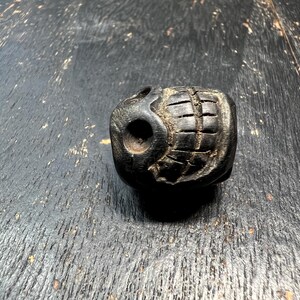 Hand Carved Ox Horn Smashan Chitta Skull Spacer Bead – Tibetan Buddhist Mala Separator – Unique Vintage Amulet Bead image 6