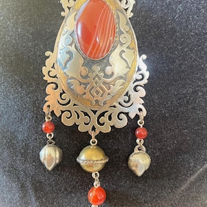pendant with carnelian stone