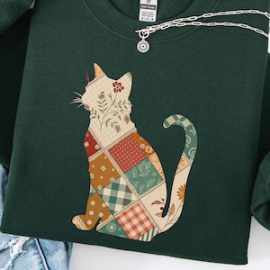 Patchwork Cat Shirt, Calico Kitten Sweatshirt, Cottagecore Graphic, Faux Quilted Crewneck, Vintage Style Shirt