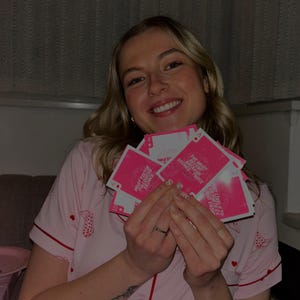 Juego de cartas Noche de chicas FÍSICO