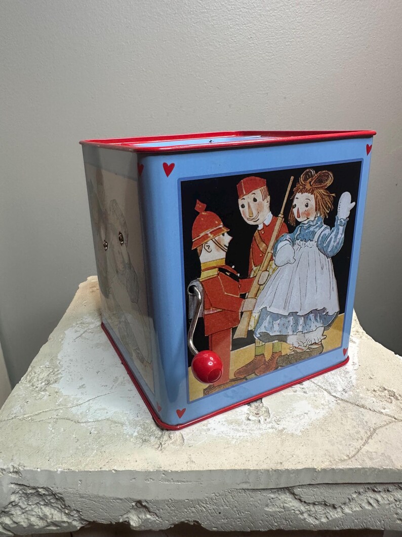 Vintage Ragged Box Vector Vintage Raggedy Ann & Andy Jack-in-the-box. - Etsy