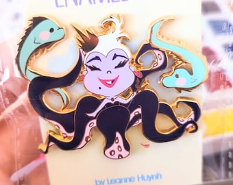 Chibi Queen Ursula with Flotsam & Jetsam Gold Enamel Pin
