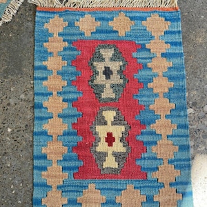 Handwoven Wool Kilim Rug: Tribal Entryway Doormat (1.5x2 ft)