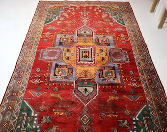 Vintage Rust Wool Rug with Geometric Medallion, Hand-Knotted, 5' 1" x 9'