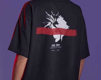 Final Fantasy Oversized T-Shirt: Cloud Strife FFVII Tee