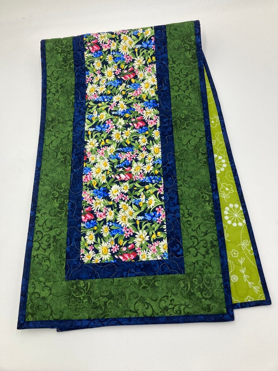 Wildflower Wings Quilted Table Runner NCU0DQQ0353