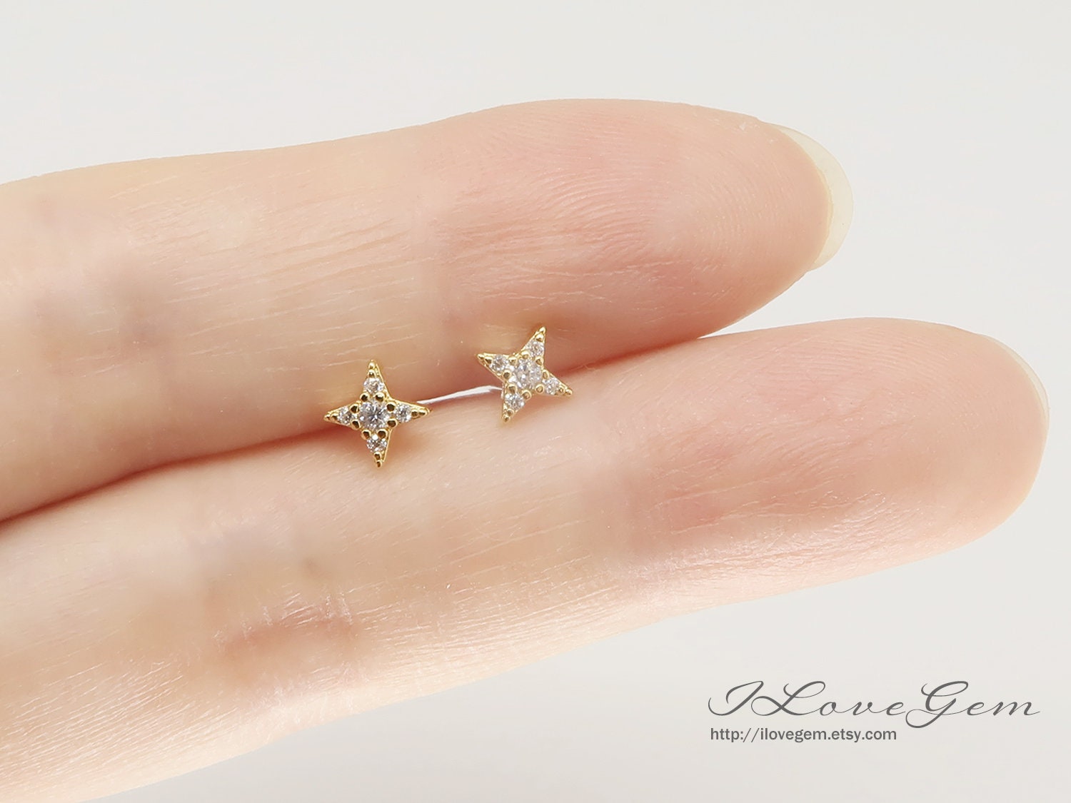 2pcs, NP-2498, Nickel Free Gold Plated Over Brass, Mini Star