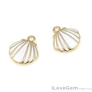 2pcs, NP-2198, Gold Plated, White Epoxy, 11X12mm, Small Clam Seashell Pendant, Shell Jewelry, Beach Jewerly, Tropical Ocean Necklace Pendant