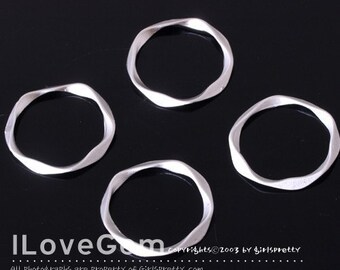 SALE/ 20pcs// NP-786 Matte Rhodium plated over Pewter, S-Size, 20mm Fancy Ring Pendant, Geometric Ring Connector, Circle Connector