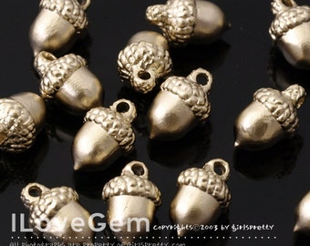 SALE/ 10pcs// NP-1852 Matt Gold Plated, Acorn Charm, Acorn Pendant, Acorn Necklace Pendant