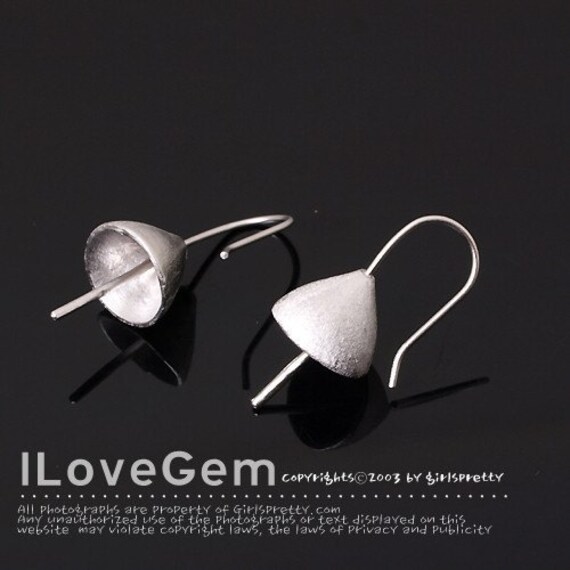 NP-609, Matt Rhodium Plated Over Brass, Simple Cap With Peg