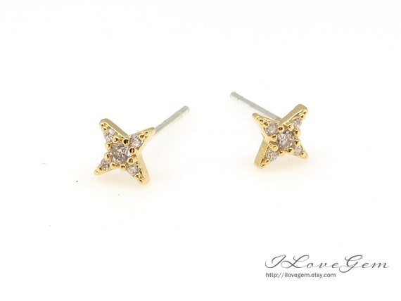 [LLOYD] 韓国ブランド☆10K Gold☆One-touch stone Earrings LLOYD] 韓国ブランド☆10K Gold☆One-touch stone Earrings ピアス