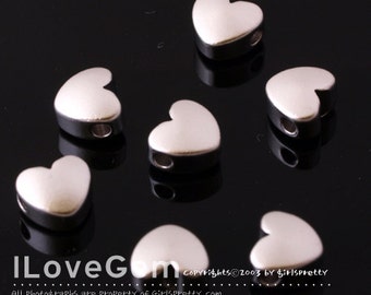 NP-1136, Matt Rhodium plated Over Brass, Mini Heart beads, Tiny Heart Necklace Pendant