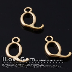 NP-1312 Matt Gold Plated, Initial Pendant, Alphabet Letters, Q, 2pcs / Personalized alphabet initial necklace, anniversary jewelry