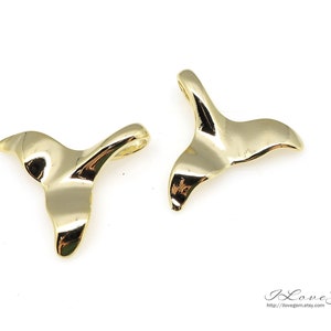 1pcs, Whale Tail Pendant, Whale Tail Charm For Making Necklace, 17X15mm, Gold Plated over Brass [NP-2484]