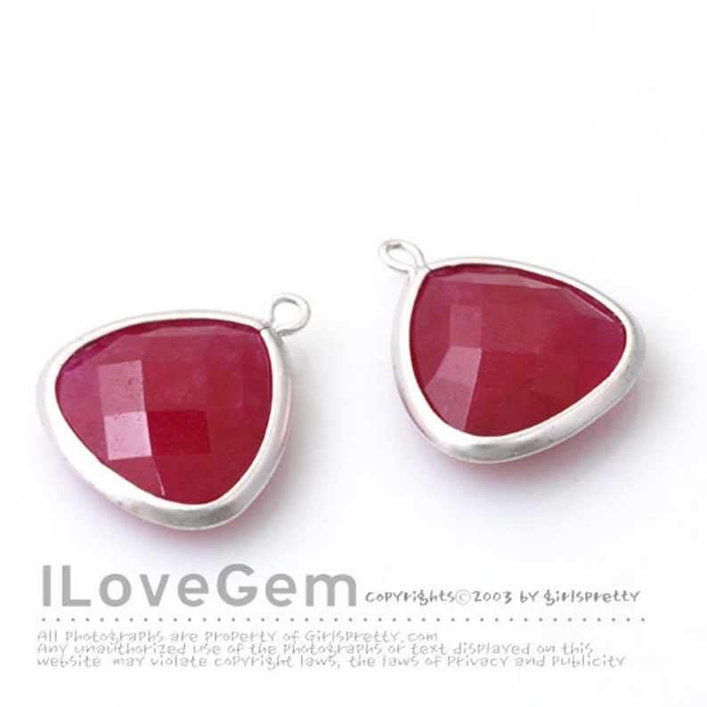 Ruby Color Gemstone Pendant Drop Jade 2pcs B105 Matt Rhodium plated over Brass