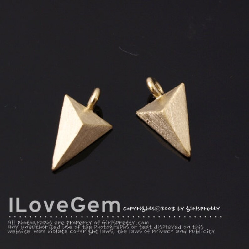 Geometric Pendant NP-1677 Matt Gold Plated 4pcs Faceted Triangle