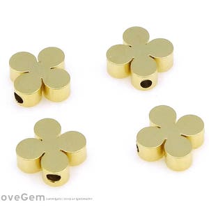 4pcs, NP-2017, Matt Gold, 8mm Clover Beads, Clover Flower Pendant, Clover Charm