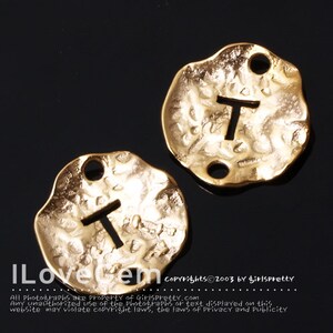 NP-1310 Matt Gold Plated, 12mm Disc, Pendant, Alphabet, T, 4pcs