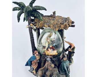 Vintage Musical Water Globe Religious Nativity Mary Joseph Jesus Wise Men Video