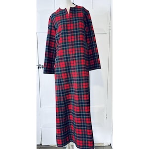 Vintage Red Plaid Womens Pendleton Robe - Housecoat W/zipper Pockets Wool image 1