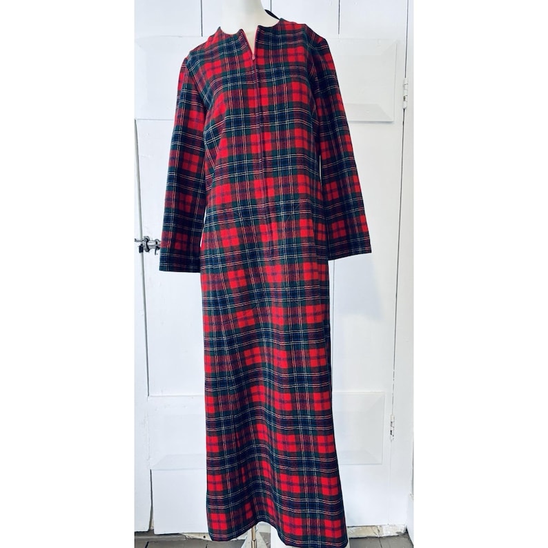 Vintage Red Plaid Womens Pendleton Robe - Housecoat W/zipper Pockets Wool image 1