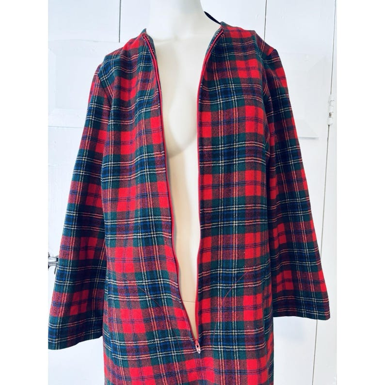 Vintage Red Plaid Womens Pendleton Robe - Housecoat W/zipper Pockets Wool image 3